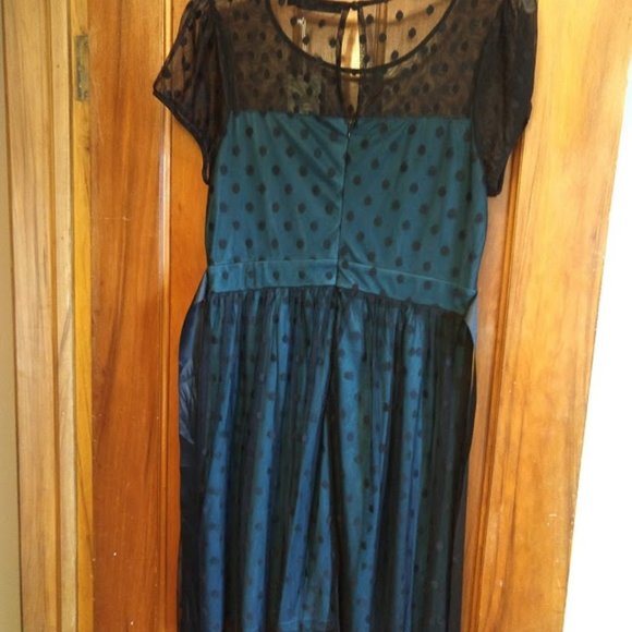 Doe & Rae Endearing Engagement dress - Picture 6 of 6